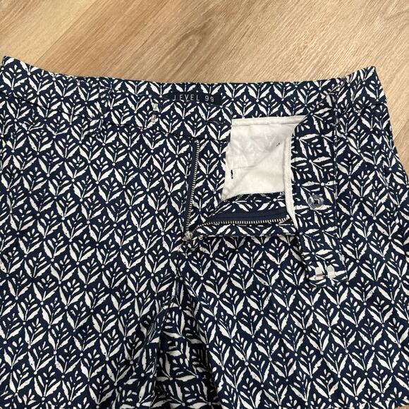 Anthropologie Level 99 Shorts Women's Size 28 Blue White Flat Front Chino Shorts - Picture 4 of 13